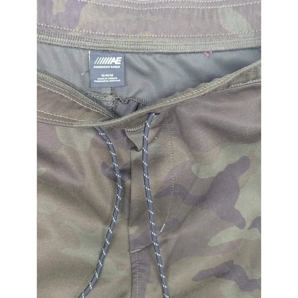 American Eagle Outfitters Camo Jogger Pants Mens Medium